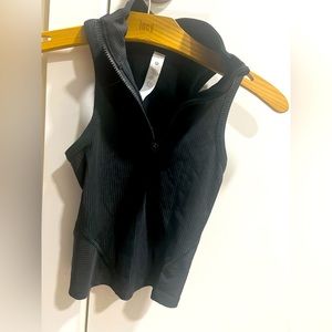 Lululemon tank. Size 0. Excellent condition
